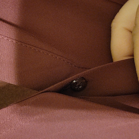 Women's Blouse - Picture 3 of 5